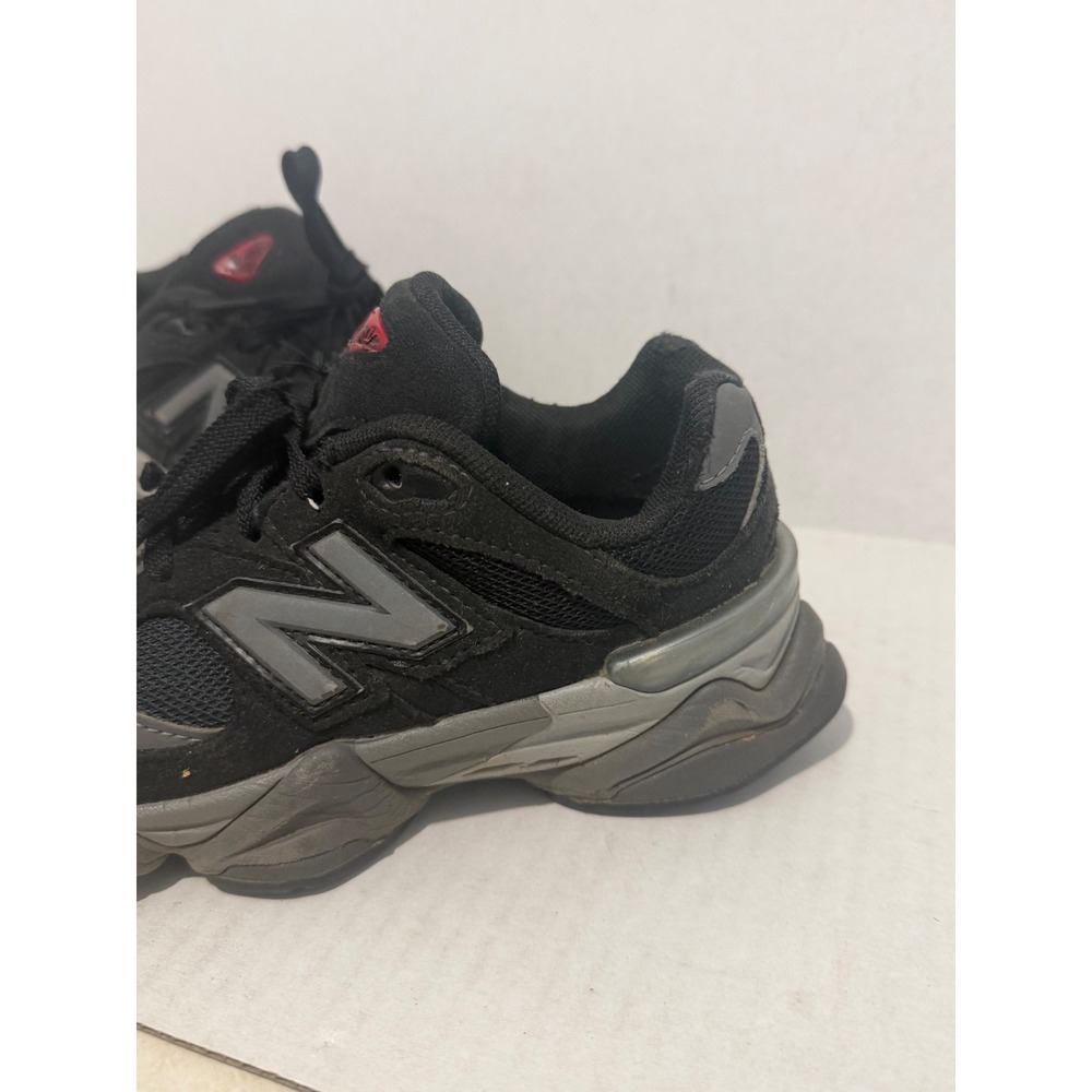 New Balance 9060 Boys Athletic Sneaker 2 Black Good Chunky PC9060BK - Picture 2 of 7